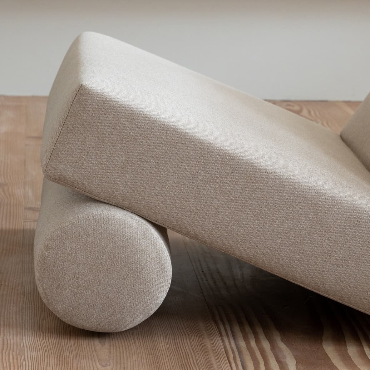 Design modern sofa | Lean lounge Chair 1 hallingdal65 350 | Studio HENK | 