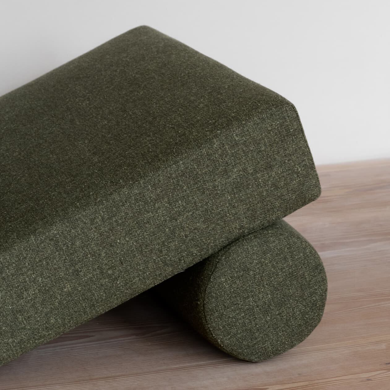 Design modern sofa | Lean lounge Chair 1 hallingdal65 350 | Studio HENK | 