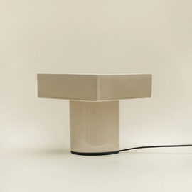Display table lamp