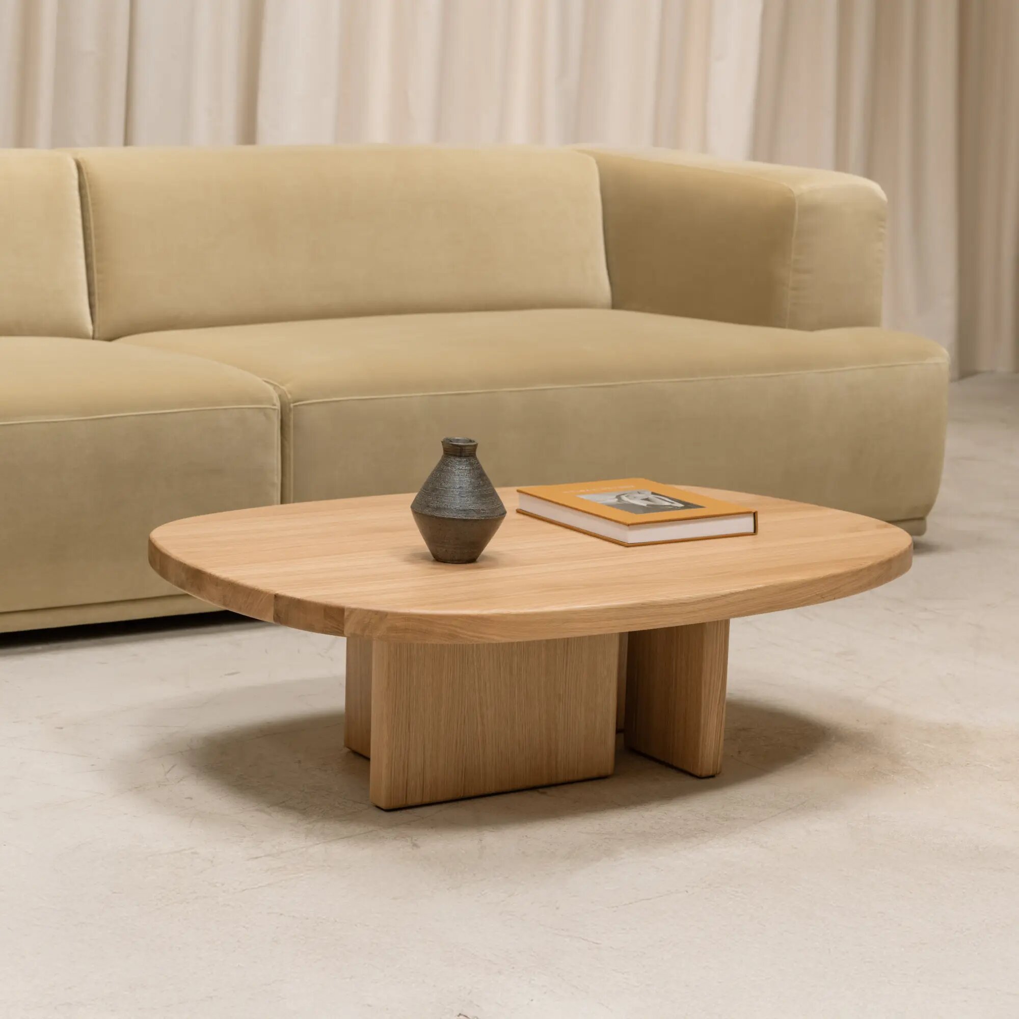 Design Coffee Table | Federico Coffee Table Walnut naturel lacquer | Walnut naturel lacquer | Studio HENK | 