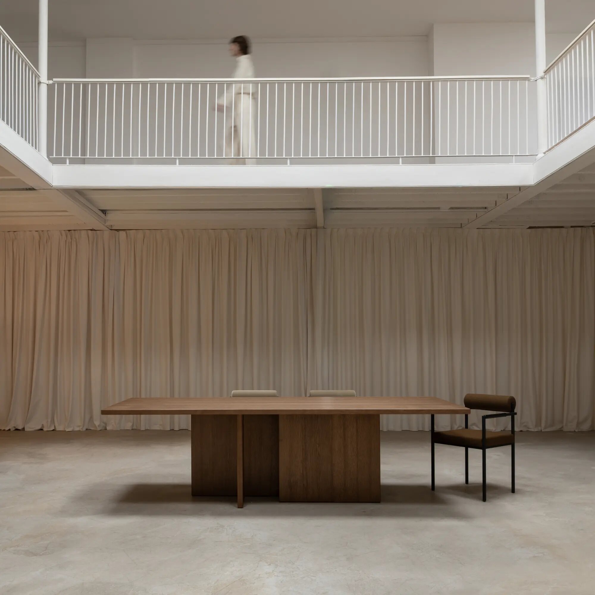 Rectangular Design dining table | Federico Walnut naturel lacquer | Walnut naturel lacquer | Studio HENK | 