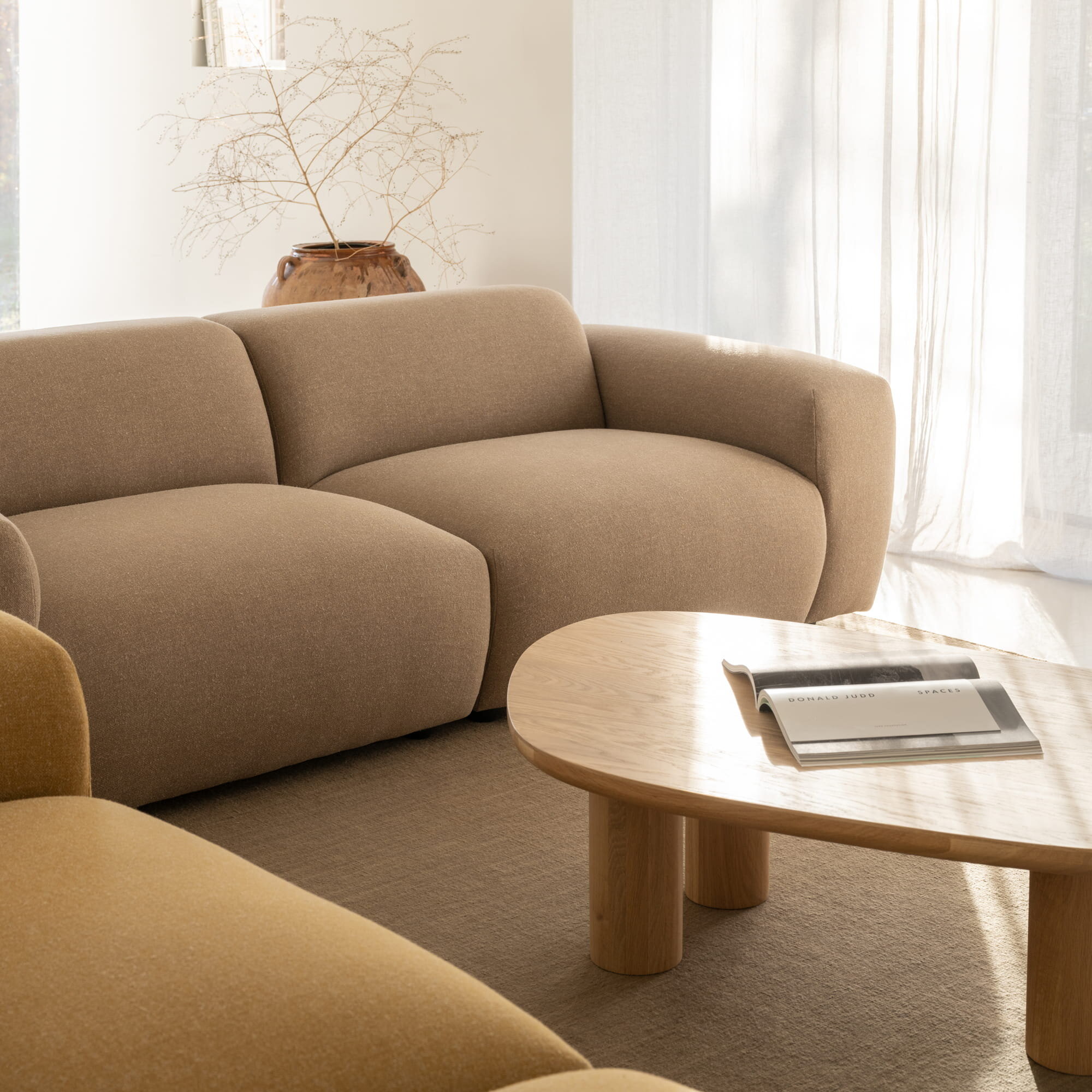 Design Coffee Table | Blob Coffee Table Walnut naturel lacquer | Walnut naturel lacquer | Studio HENK | 